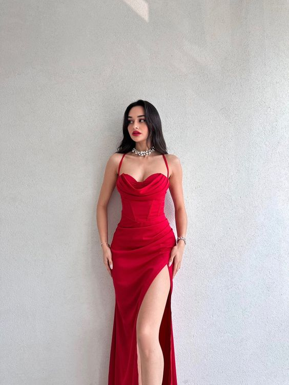 Sheath/Column Sweetheart Ruched Satin Long Prom Evening Dress