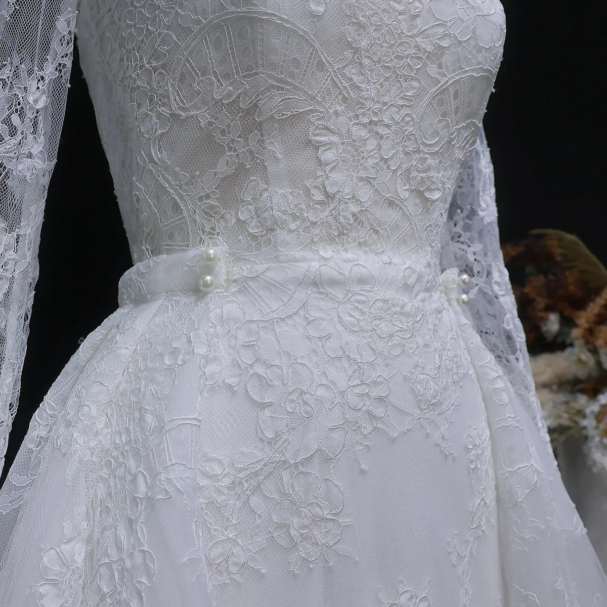 Luxury Lace Sweetheart Long Sleeve Wedding Dress ZP183