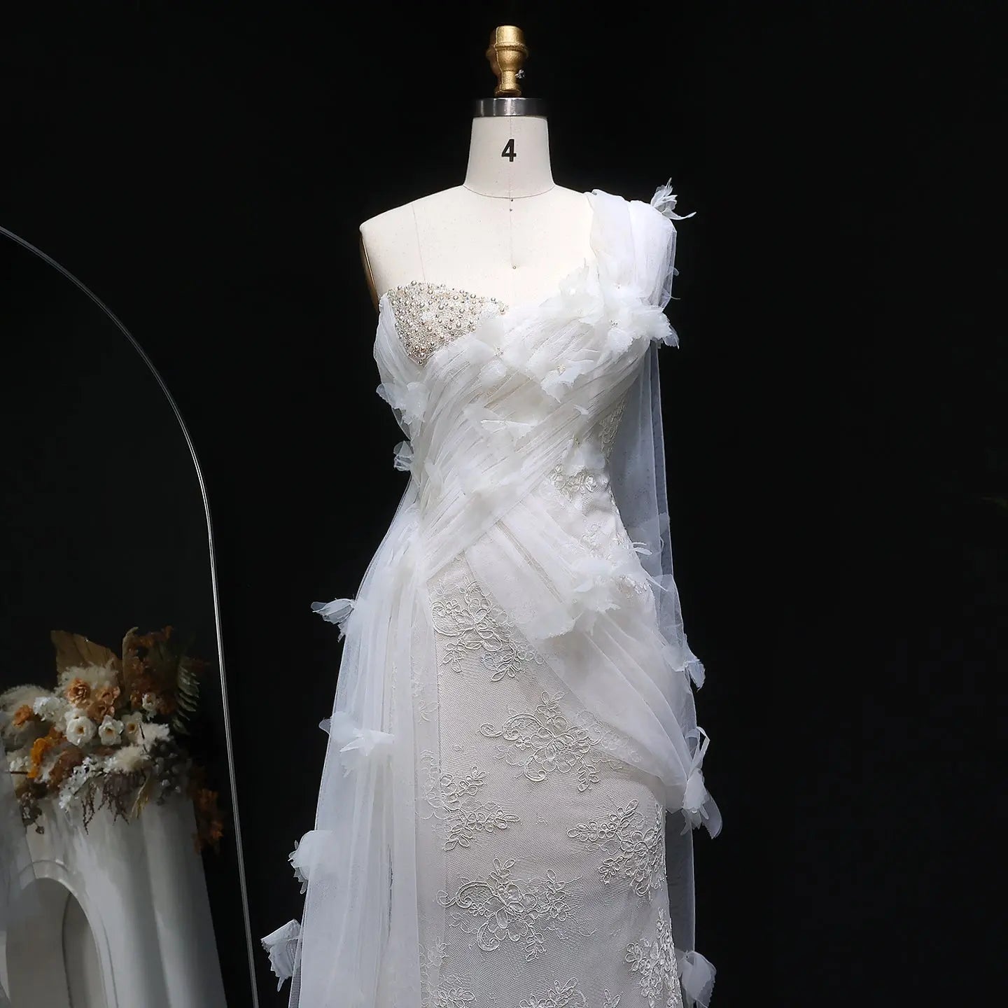 Luxury White One-Shoulder Lace Ruched Bow Mermaid Wedding Dress ZP157