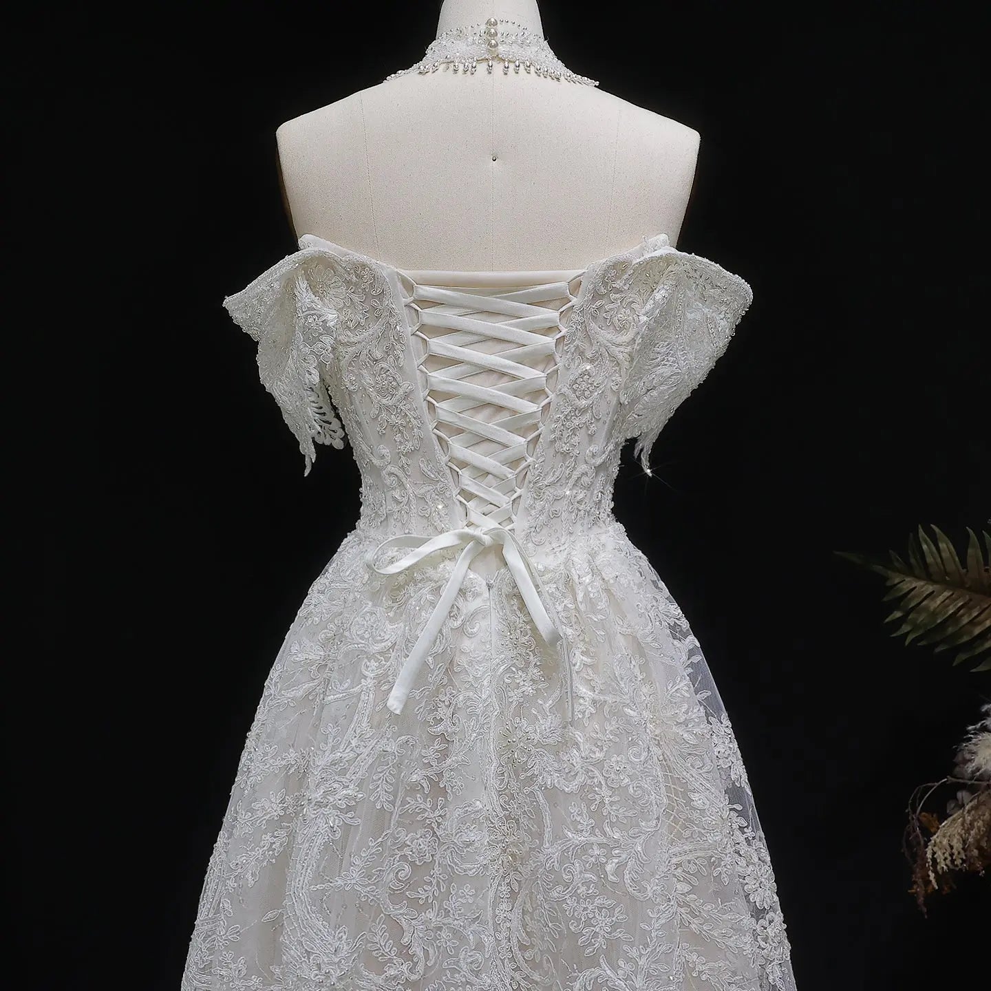 Off White Elegant Lace Pearl Embroidery Ball Gown Wedding Dress ZP168