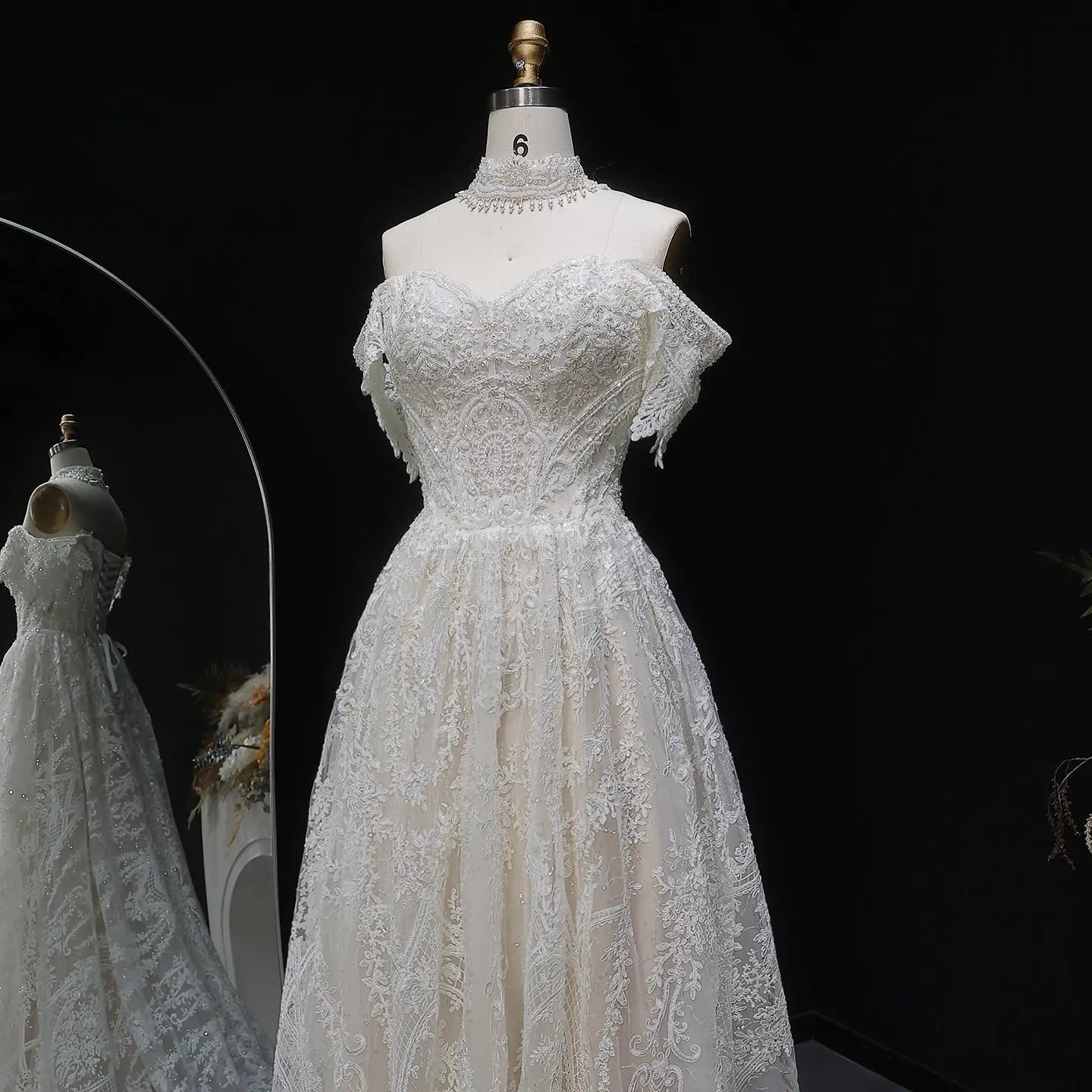 Off White Elegant Lace Pearl Embroidery Ball Gown Wedding Dress ZP168