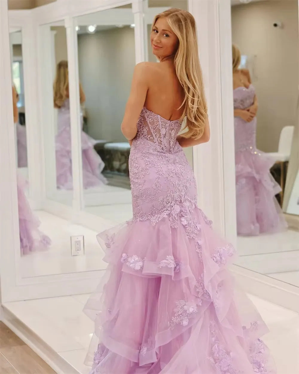 Elegant Lavender Tulle Prom Dress Mermaid Sweetheart Lace Tiered Ruffles Formal Evening Dress Floor Length Party Gown