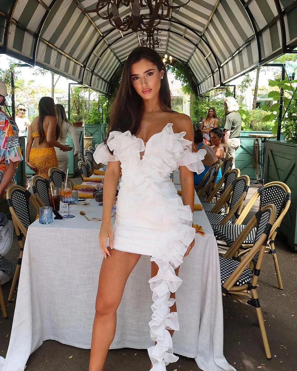 Summer Sexy Mini Prom Dresses With Wavy Draped Off Shoulder Short Dinner Party Dress Brides Engagement dress