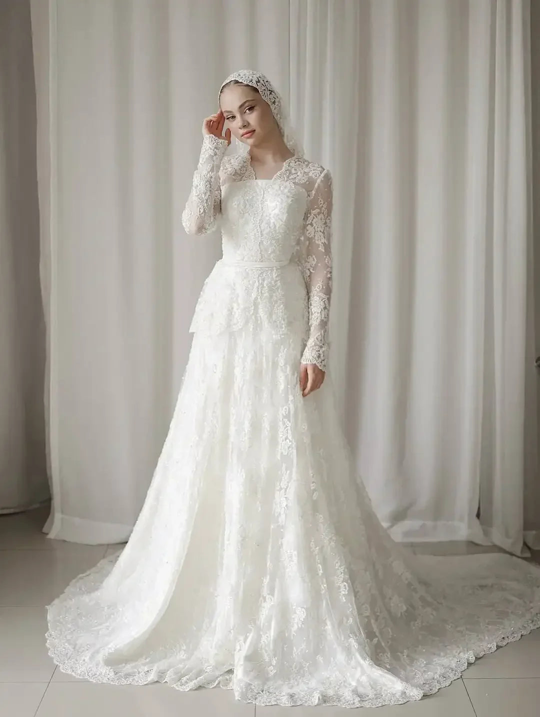 Customized Luxury Long Sleeve Wedding Dress Lace Appliques A-line Chapel Train Brides Dress for Wedding - VelvetHem