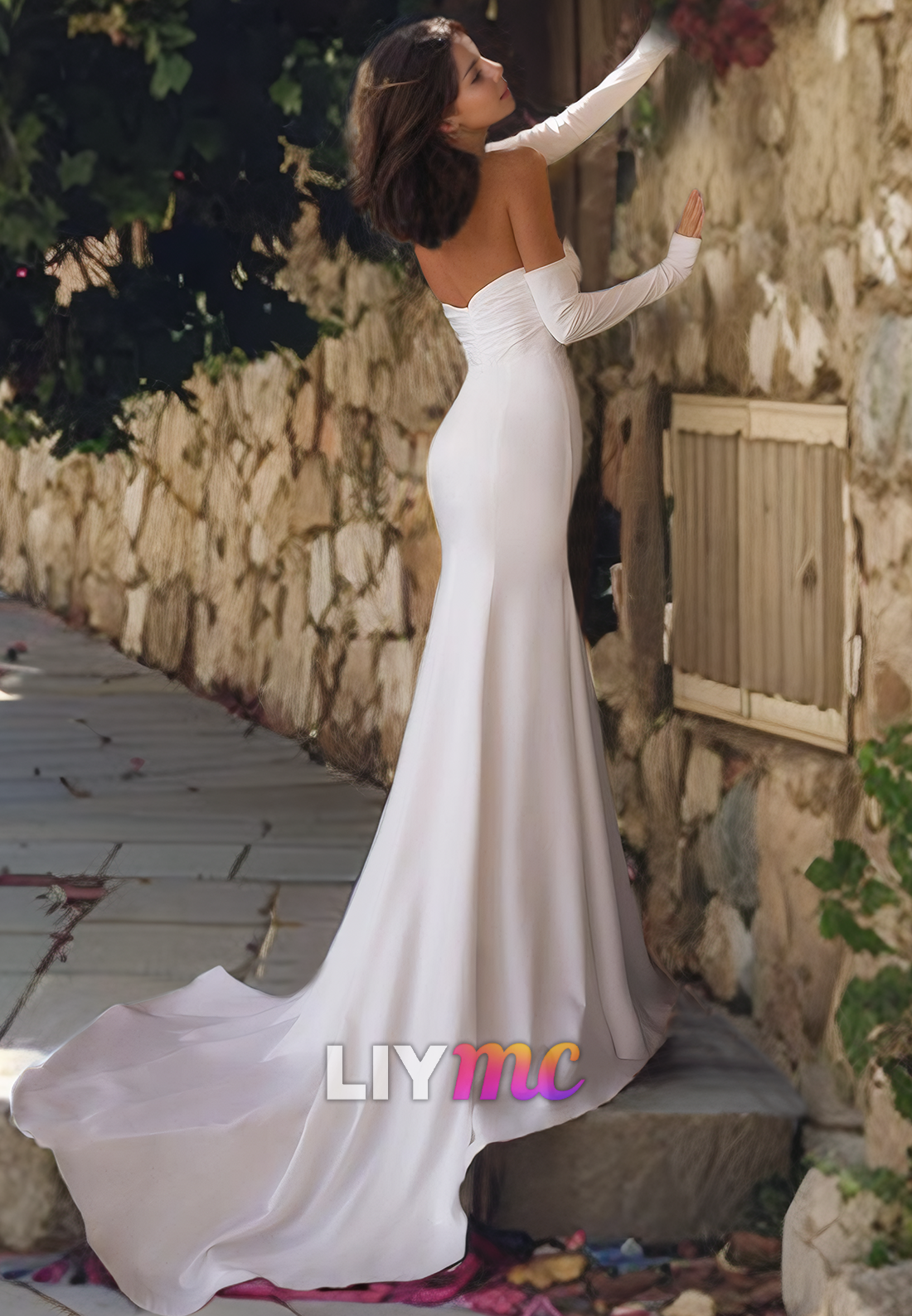 LW024 - Strapless Pleats Side Slit Mermaid Wedding Dress with Court Train