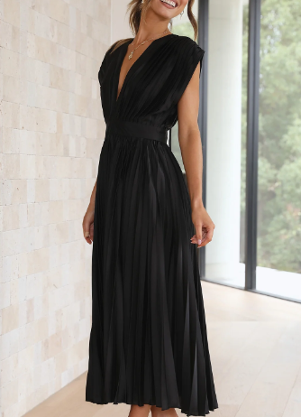 Ilaria Aesthetic Dress with Sleeves Premium Wardrobe Essential