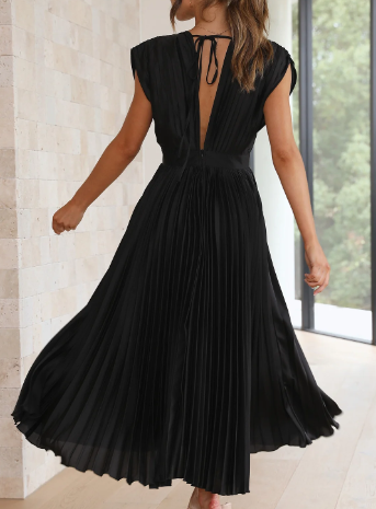 Ilaria Aesthetic Dress with Sleeves Premium Wardrobe Essential