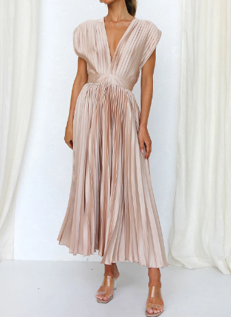 Ilaria Aesthetic Dress with Sleeves Premium Wardrobe Essential