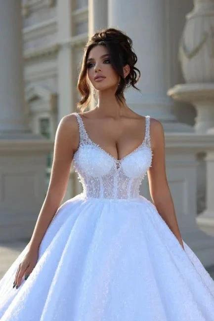 Sexy Floor-Length Straps Sleeveless V-Neck Beadings Ball Gown Wedding Dresses with Lace (ZD15757)
