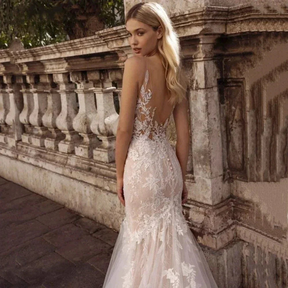 Sexy Spaghetti Straps Vestidos De Novia Lace V-Neck Mermaid Wedding Dresses Appliques Backless Vestido De Noiva (ZD14049)