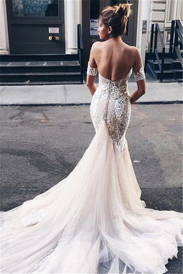 Sexy Strapless Mermaid Bride Dress Open Back Sweetheart Wedding Dress with Long Tulle Train