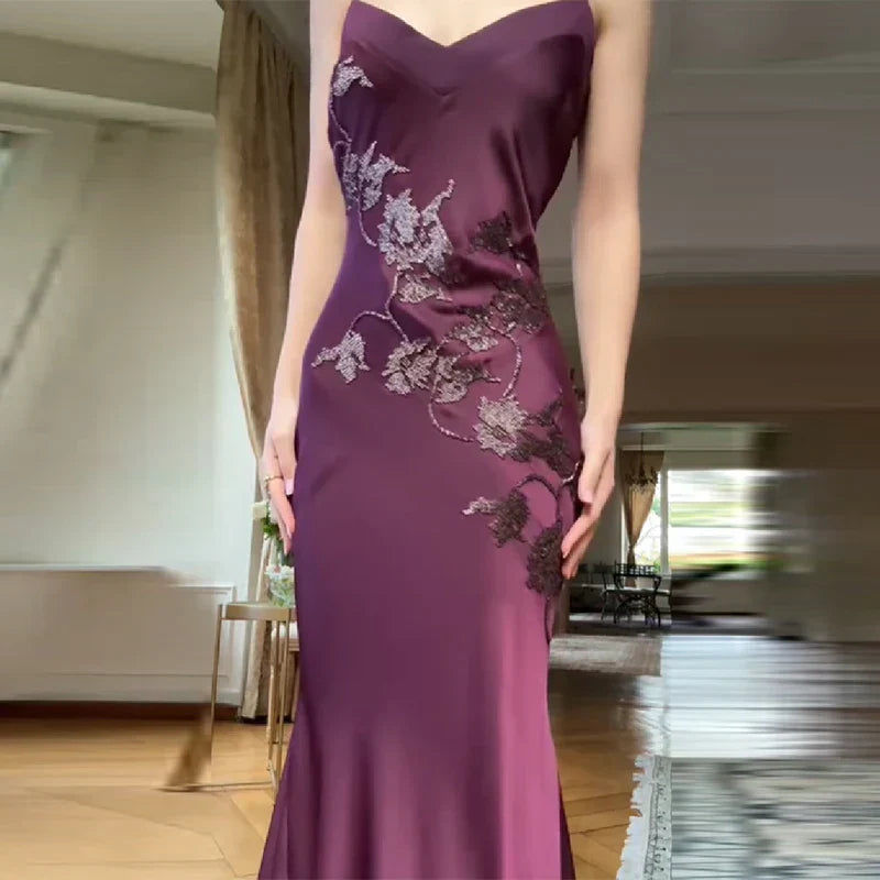 Vintage Elegant Burgundy Spaghetti Strap V-neck Satin Long Prom Dress Evening Dress