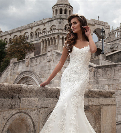 Sheath Sheer Top Wedding Dresses Lace Court Train Bridal Gowns with Buttons EDE008
