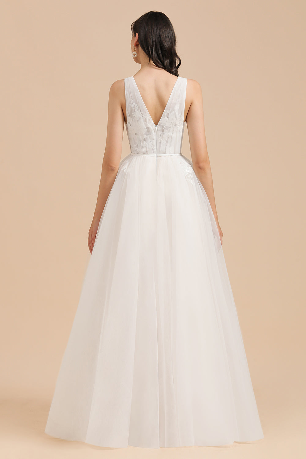 Simple Ivory V-Neck Tulle Lace Wedding Dress | Appliques Garden Bridal Gowns