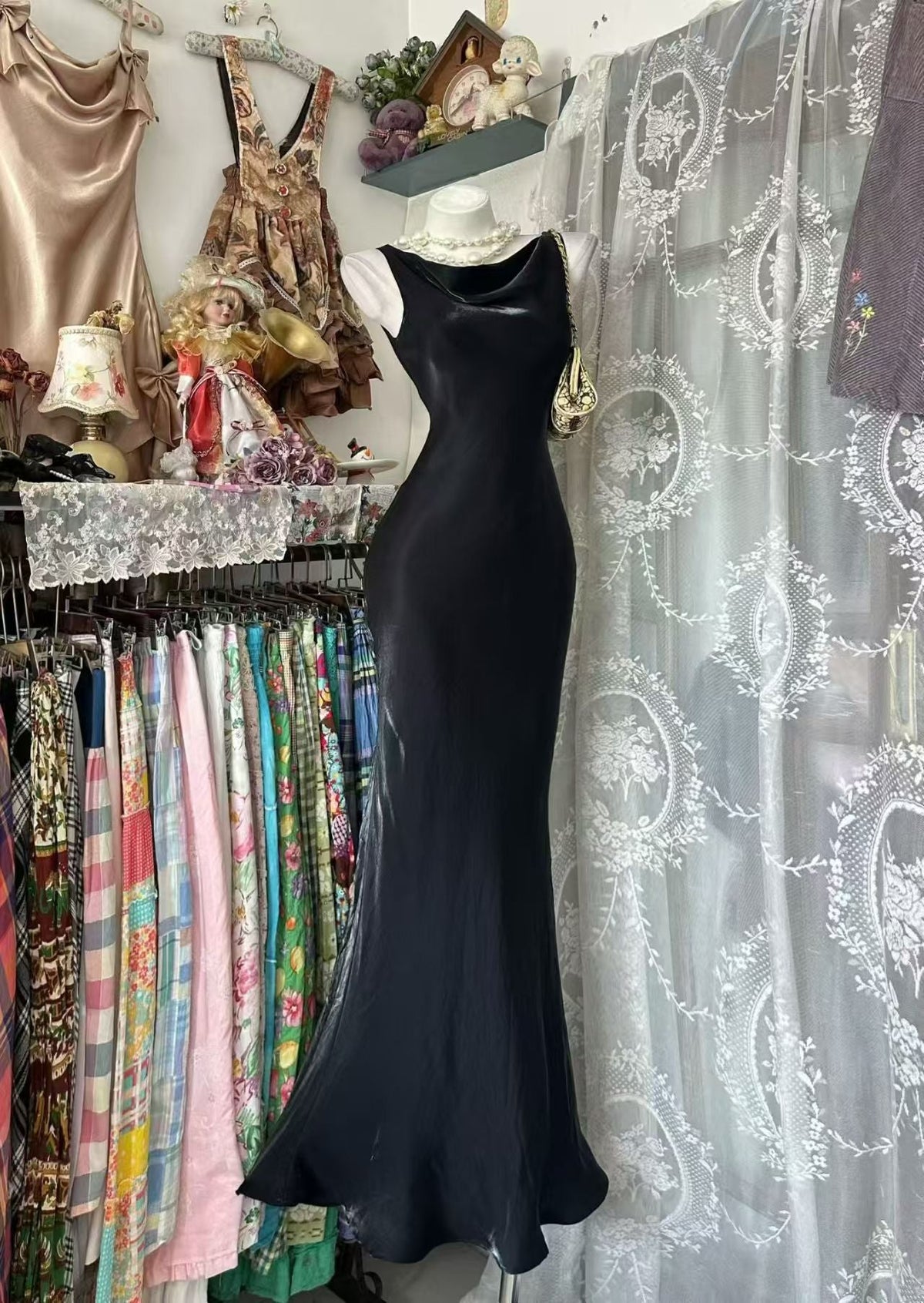Sleeveless Black Mermaid Prom Dress Retro Evening Gown J10917
