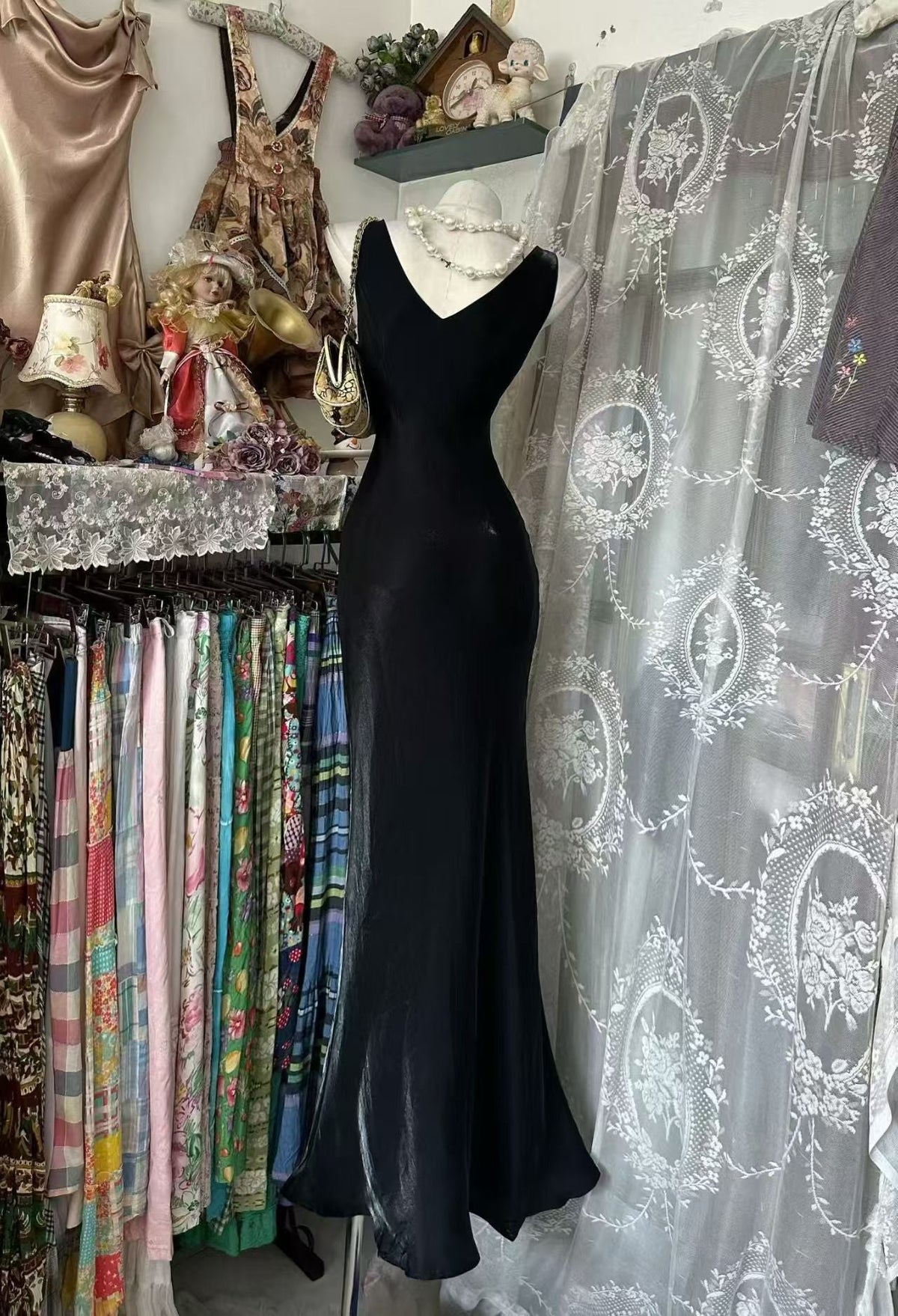 Sleeveless Black Mermaid Prom Dress Retro Evening Gown J10917