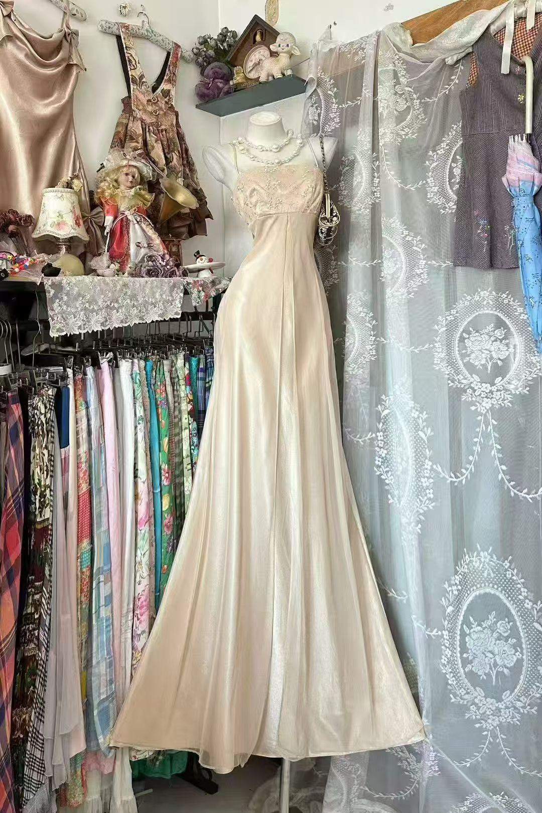 Spaghetti Strap Light Champagne Prom Dress Satin Evening Dress