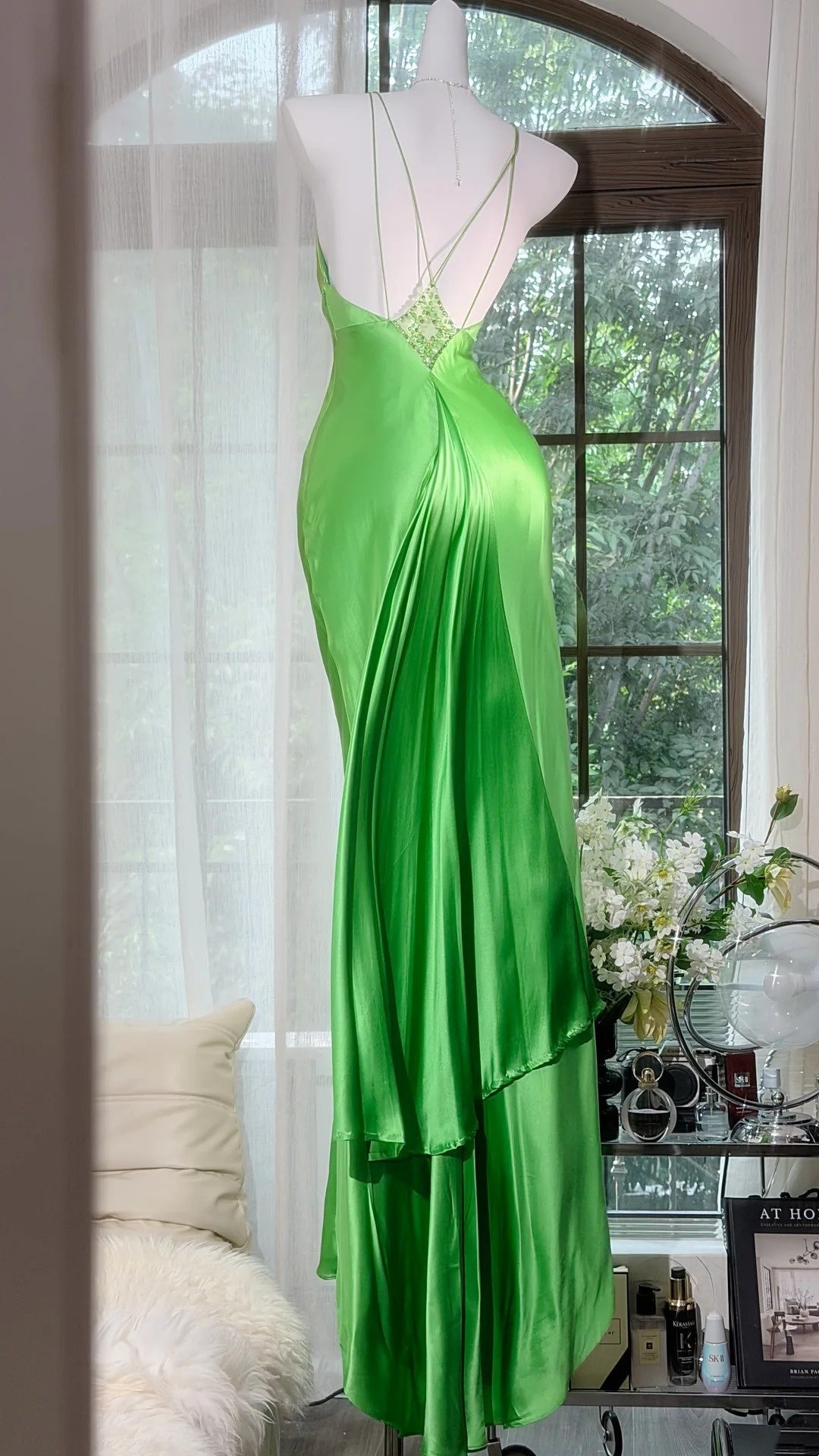 Spaghetti Straps Green Satin Prom Dress Retro Evening Gown J10905