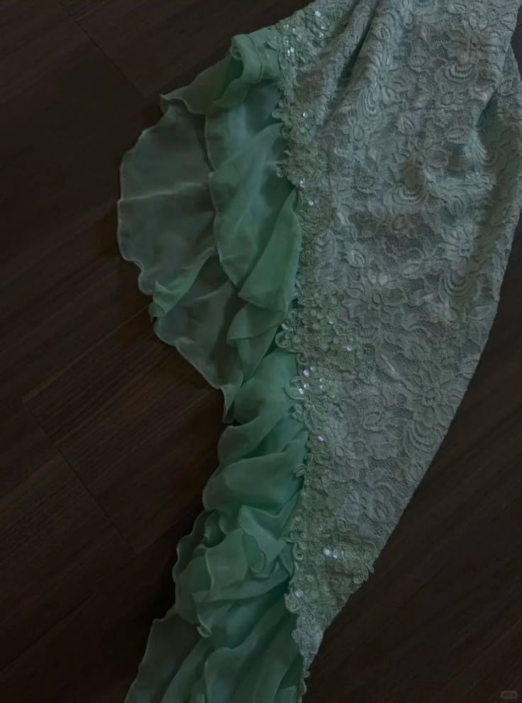 Spaghetti Straps Mint Green Lace Evening Gown J11696