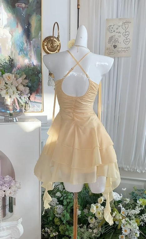 Spaghetti Straps Ruffled Chiffon Homecoming Dress Short Party Dress J10995