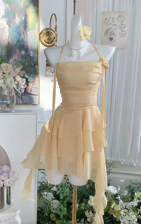Spaghetti Straps Ruffled Chiffon Homecoming Dress Short Party Dress J10995