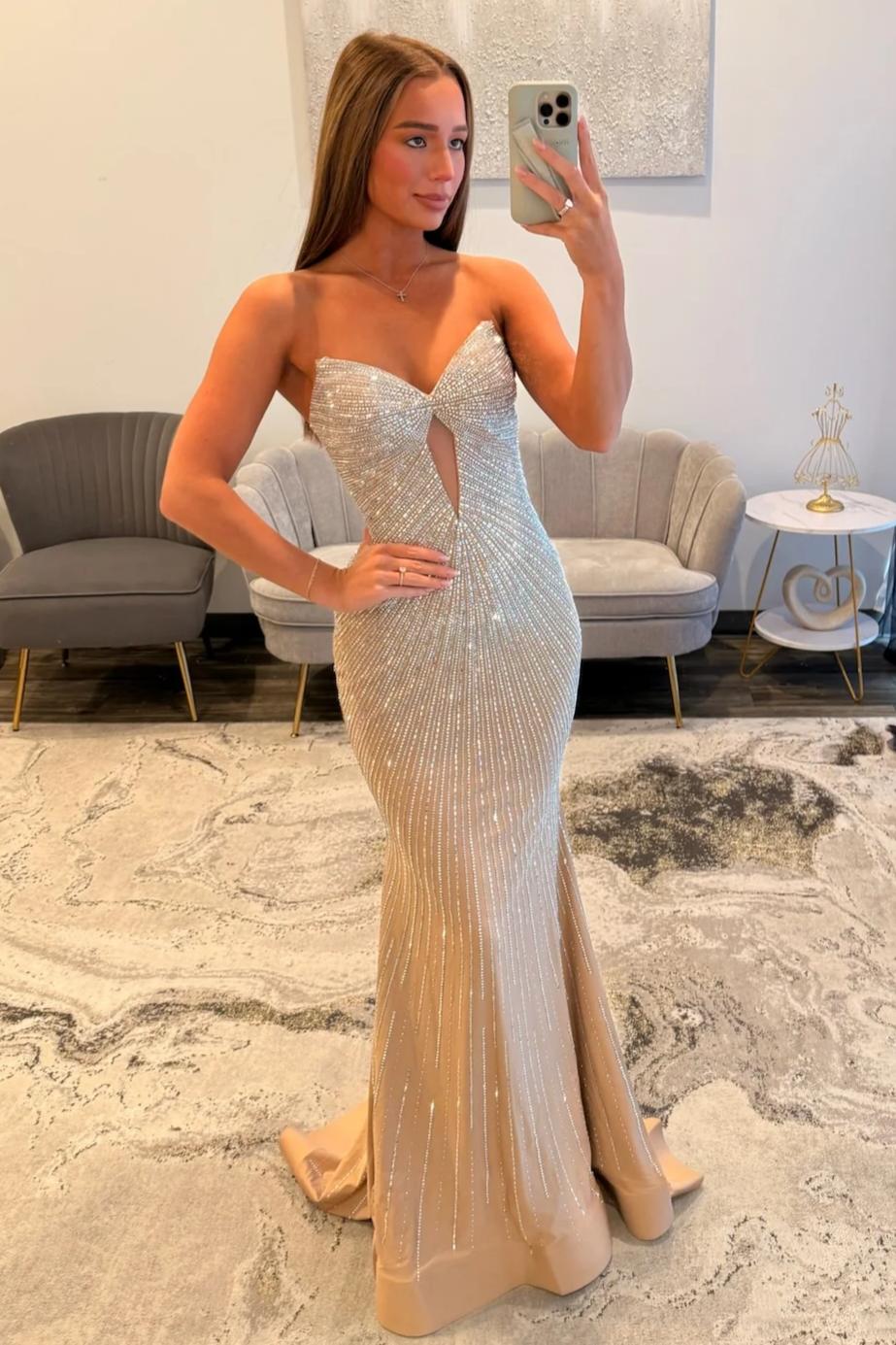 Luxurious Mermaid Sweetheart Champagne Long Prom Dress with Beading - FashionDia