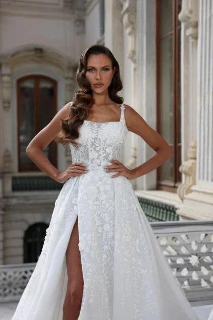 Square Neck High Split A-Line Stain Sleeveless Wedding Dress with Appliques (ZD15717)