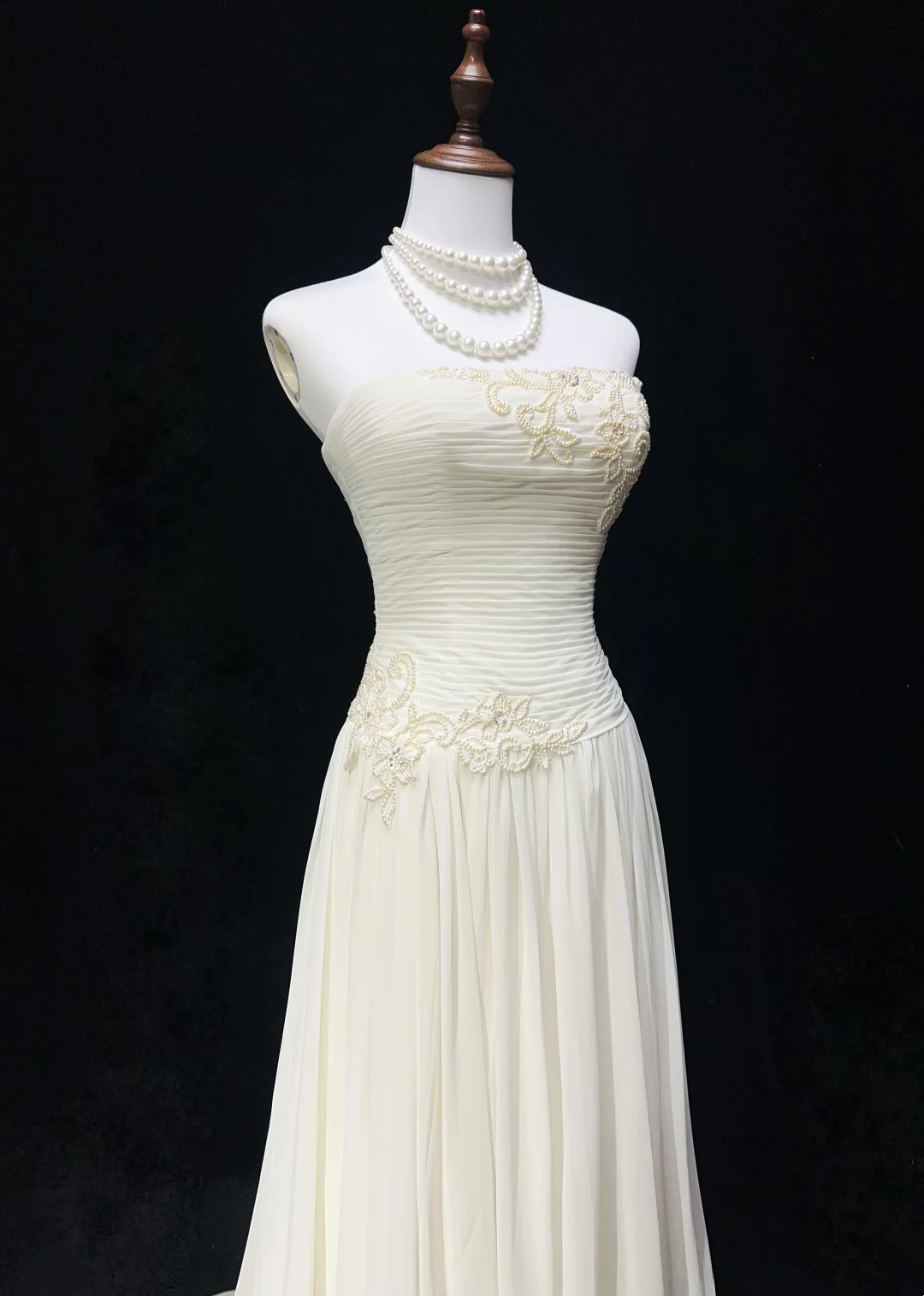 Strapless Ivory Chiffon Wedding Dress Peal Appliques Prom Dress