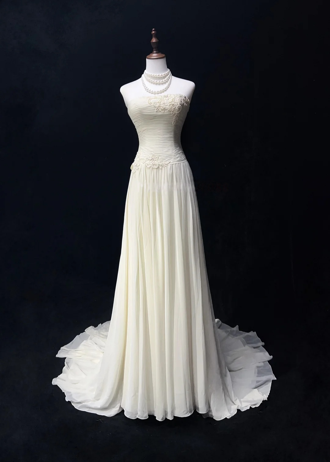 Strapless Ivory Chiffon Wedding Dress Peal Appliques Prom Dress