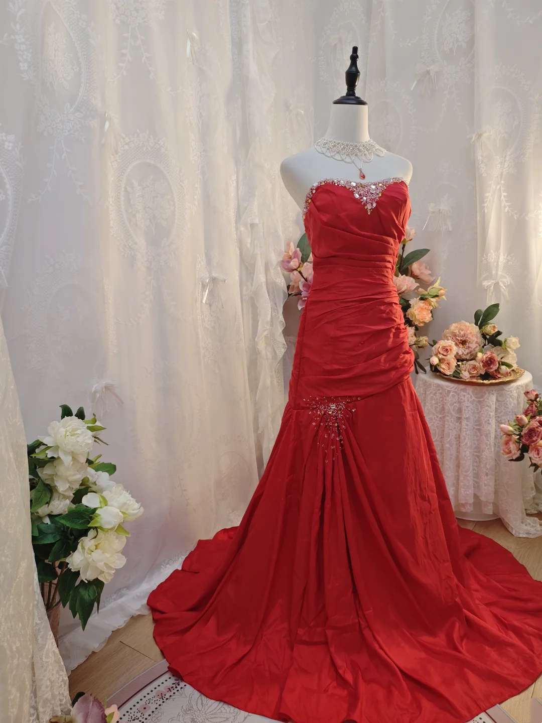 Strapless Red Satin Retro Formal Prom Dress Beaded Birthday Gown J10114