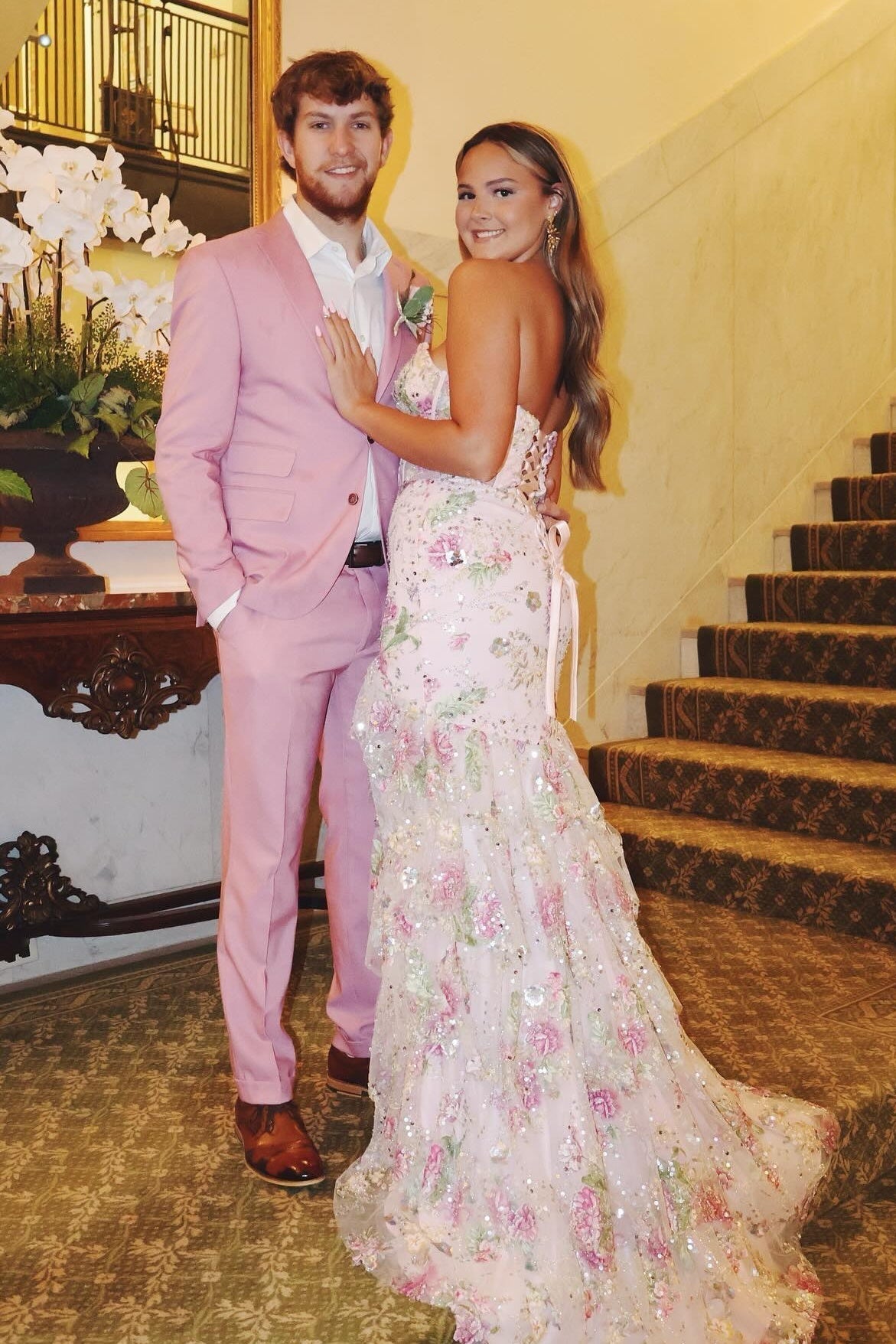 Stunning Mermaid Sweetheart Light Pink Corset Prom Dress with Appliques - FashionDia