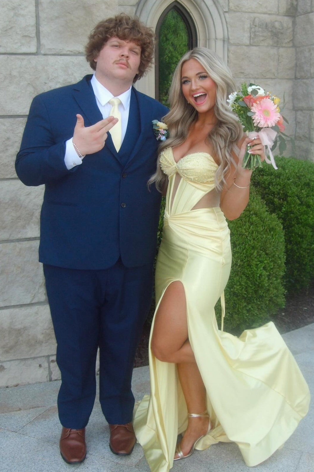 Stunning Mermaid Sweetheart Yellow Long Prom Dress with Beading