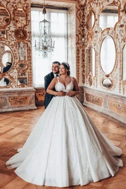 Sweetheart Luxury Ball Gown Stain Wedding Dress with Appliques (ZD15718) - View 5 | VelvetHem