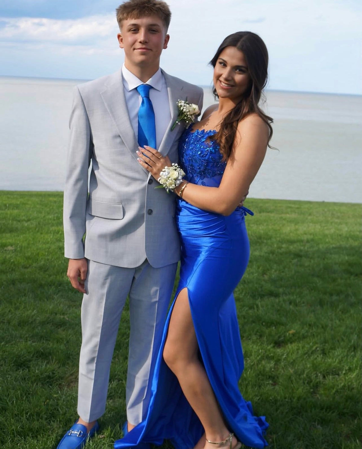Sweetheart Royal Blue Mermaid Satin Prom Dress With Slit