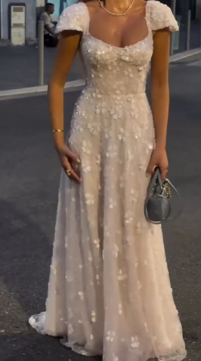 Pretty White Tulle Lace Appliques Long Party Dress Formal Prom Dresses
