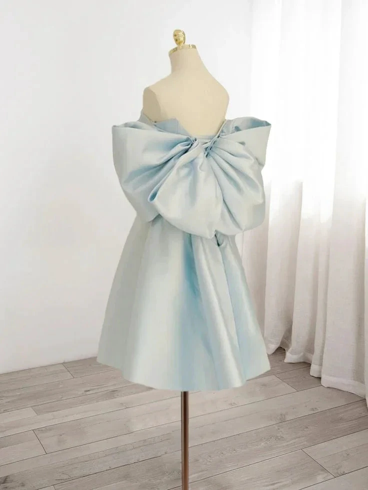 Blue Sweetheart Neck Satin Homecoming Dress (ZD12156)