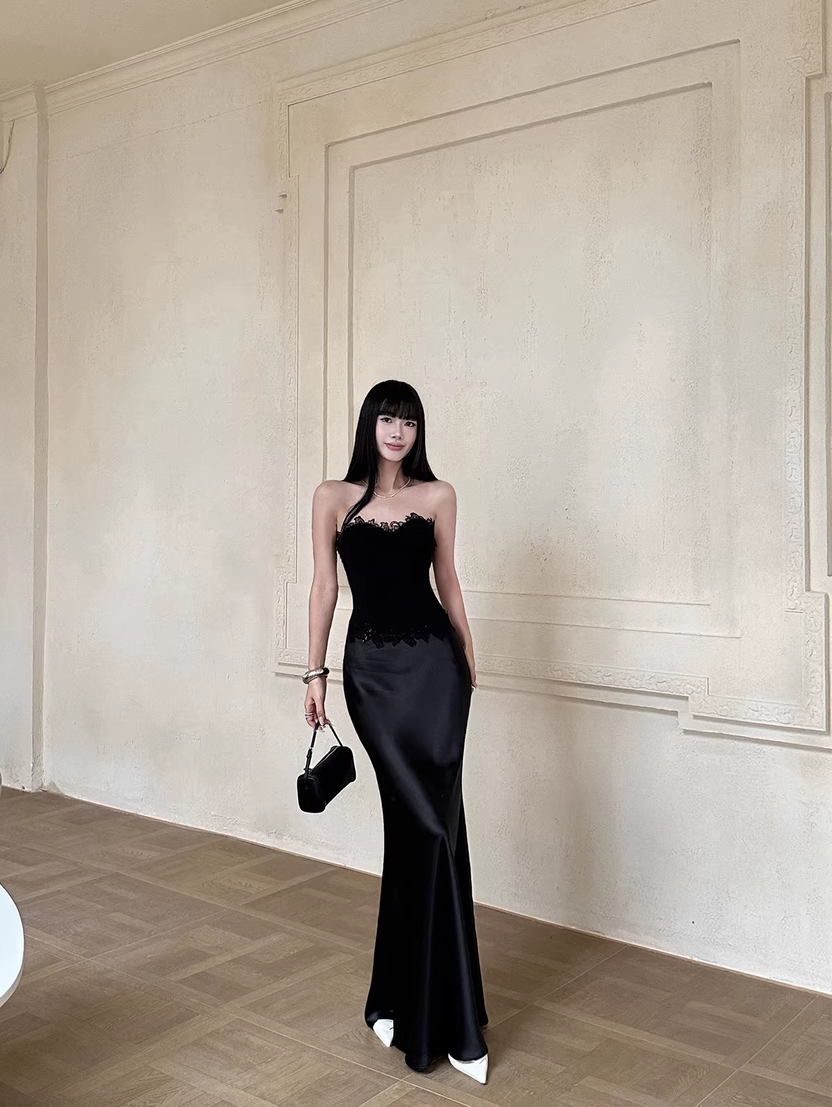 Pretty Lace Appliques Strapless Mermaid Evening Dress Party Dress Black Satin Long Wedding Guest Dress - FashionDia