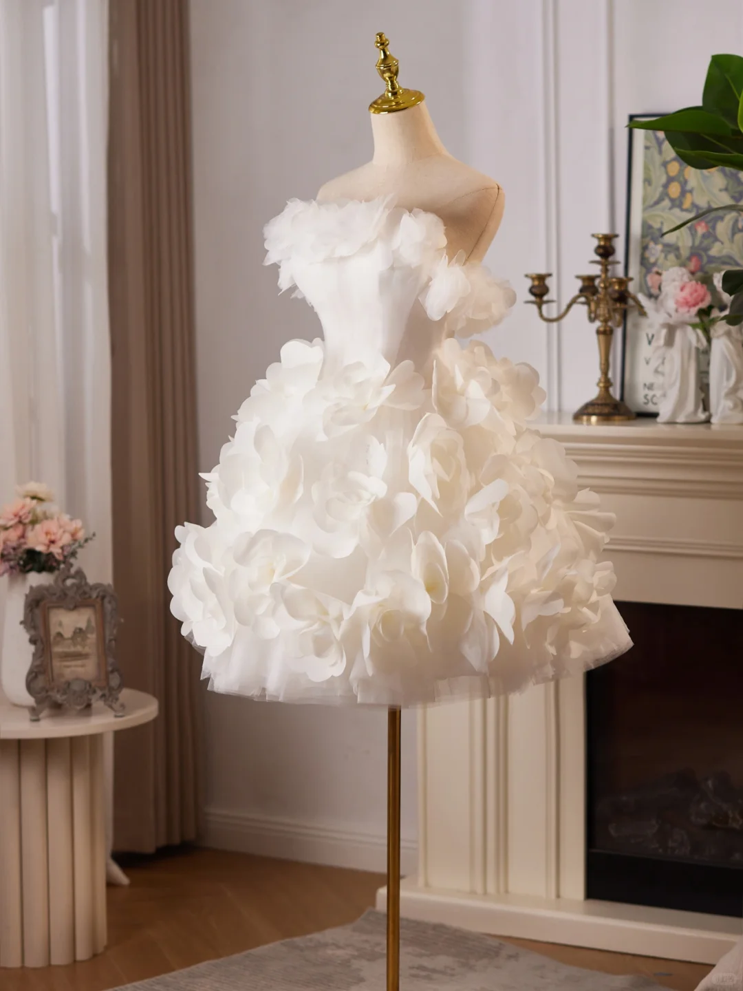 Gorgeous White Strapless Tulle 3D Flowers A-Line 18th Birthday Outfits Short Homecoming Dress - View 4 | FashionDia
