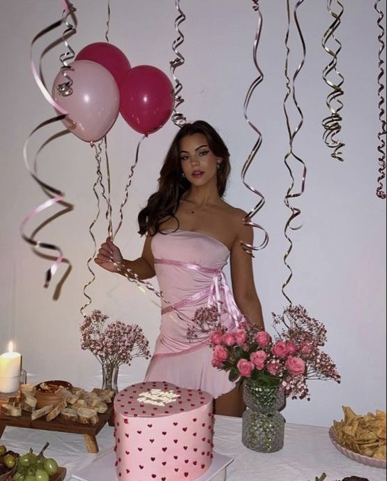 Cute Pink Strapless Chiffon Short Birthday Outfits Formal 7th Grade Homecoming Dress - FashionDia