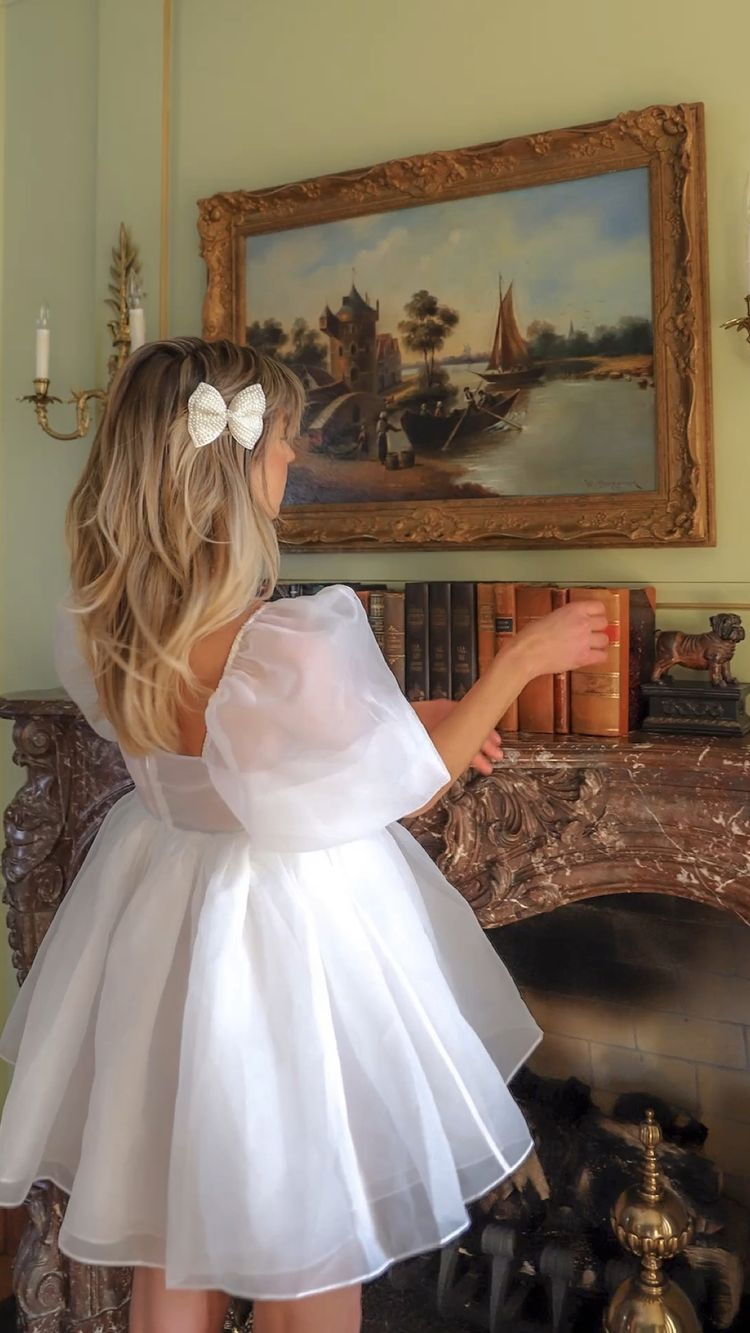 Square Neck White Tulle Short Homecoming Dress With Puff Sleeves - FashionDia