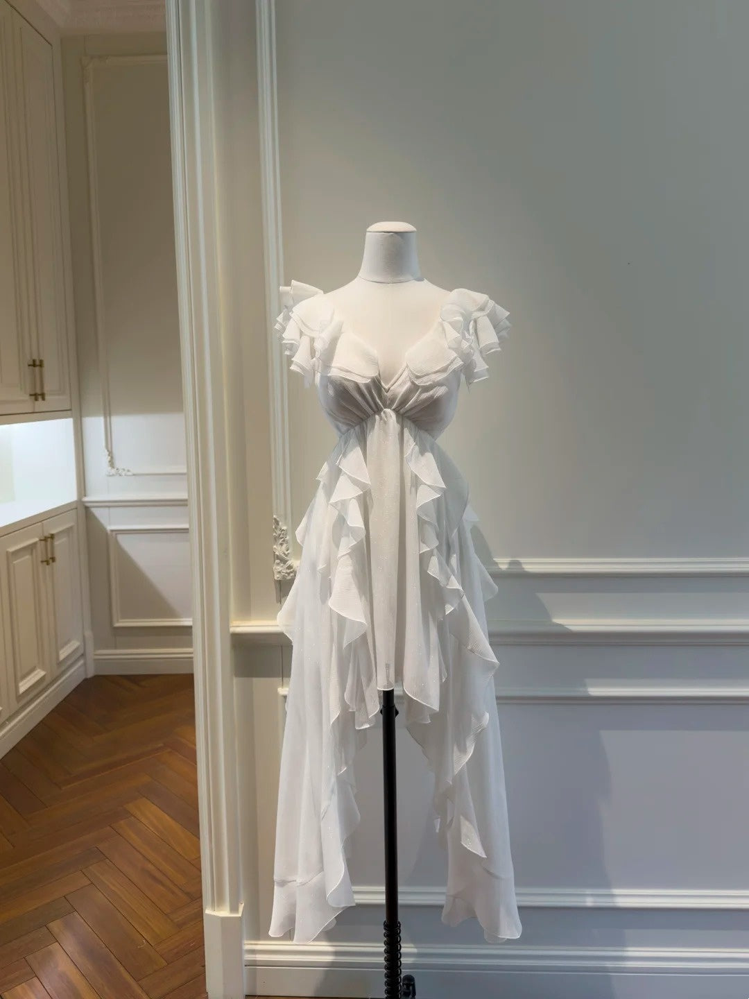 V-Neck Ruffled Ivory Birthday Dress A-Line Wedding Dress