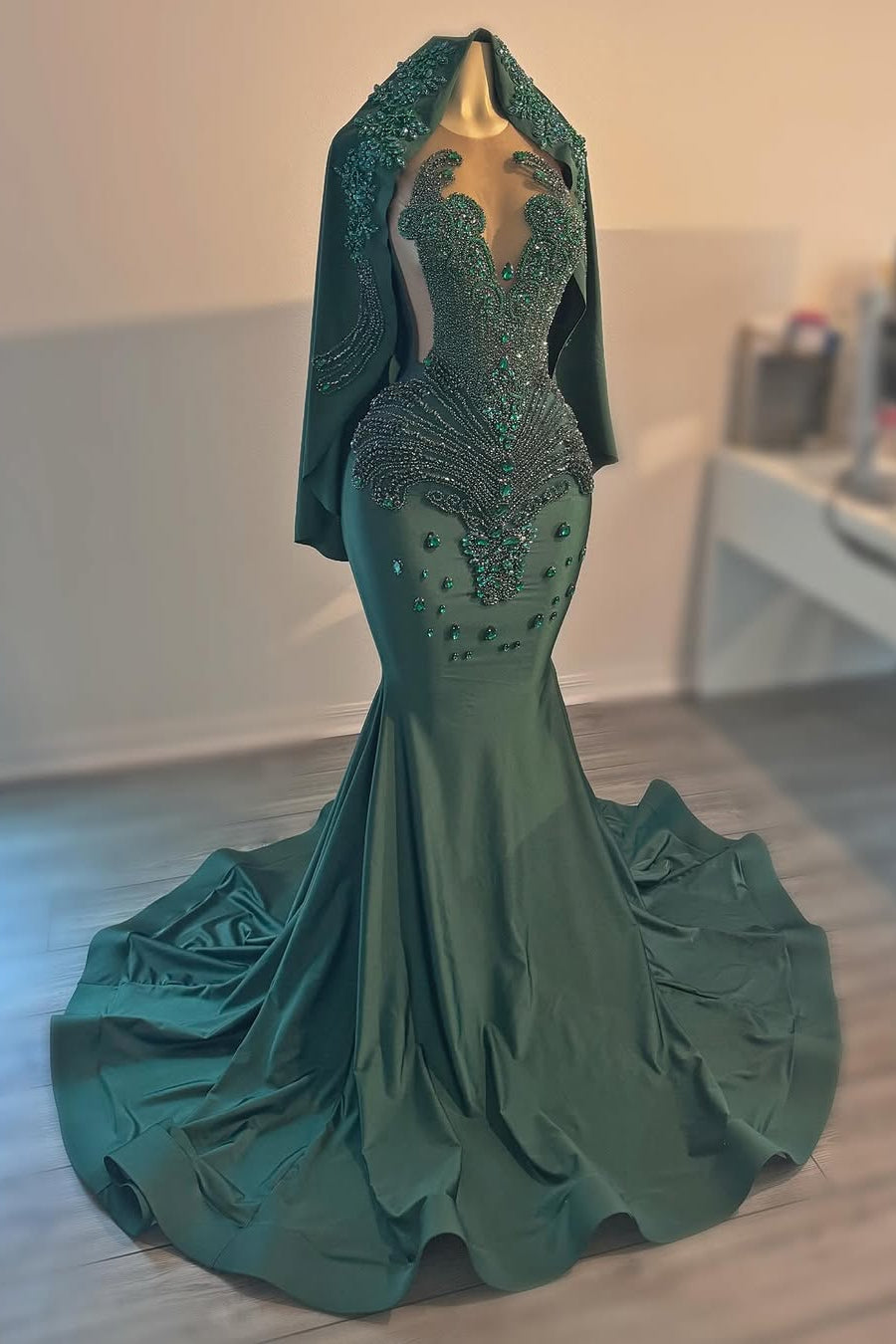 Veil for Dark Green V-neck Sleeveless Mermaid Floor length Prom Dresses
