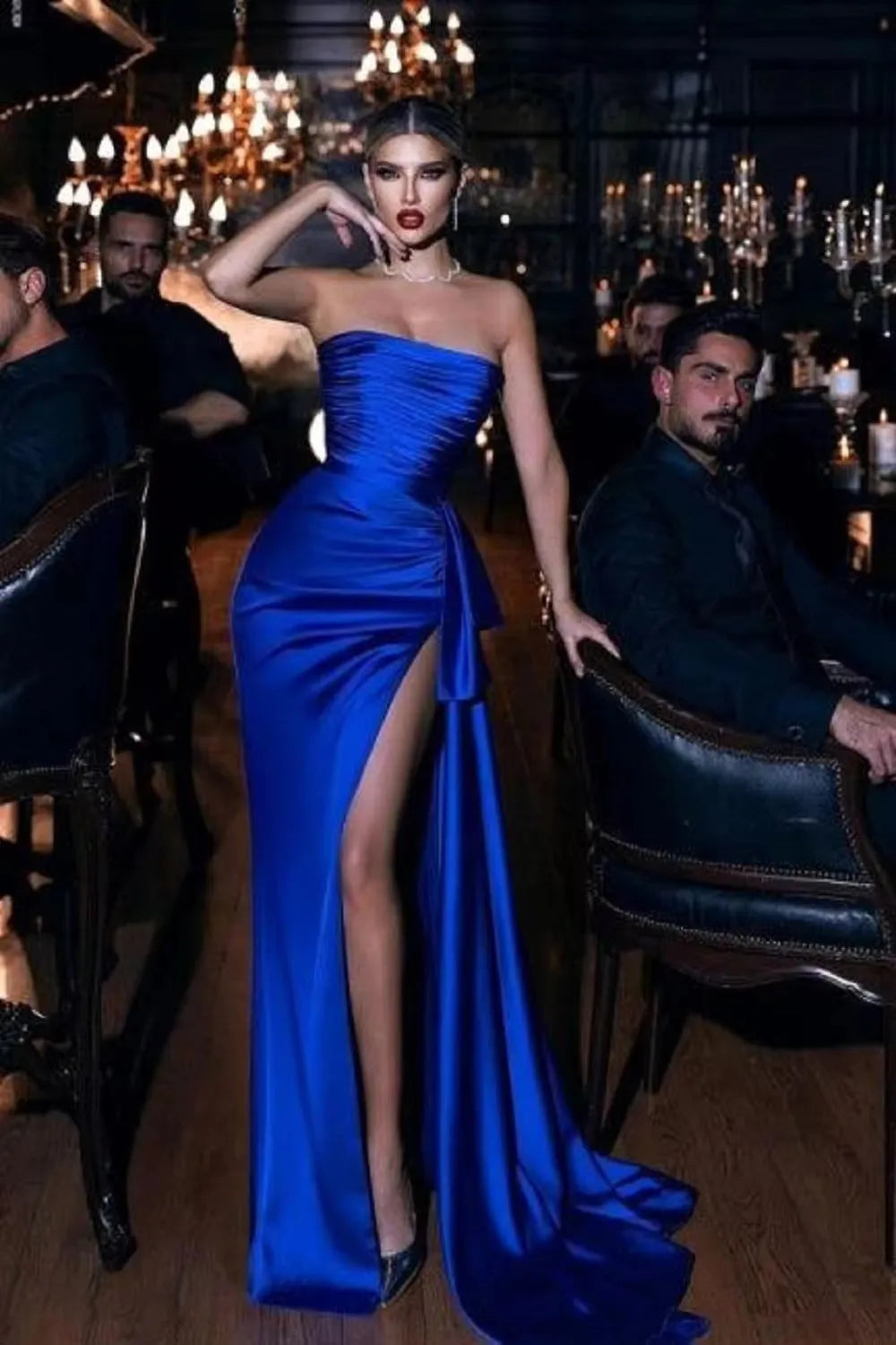 Mermaid Royal Blue Arabia Prom Dresses Satin Pleats Slit Side Dubai Formal Evening Dress Customize Women's Party Gowns