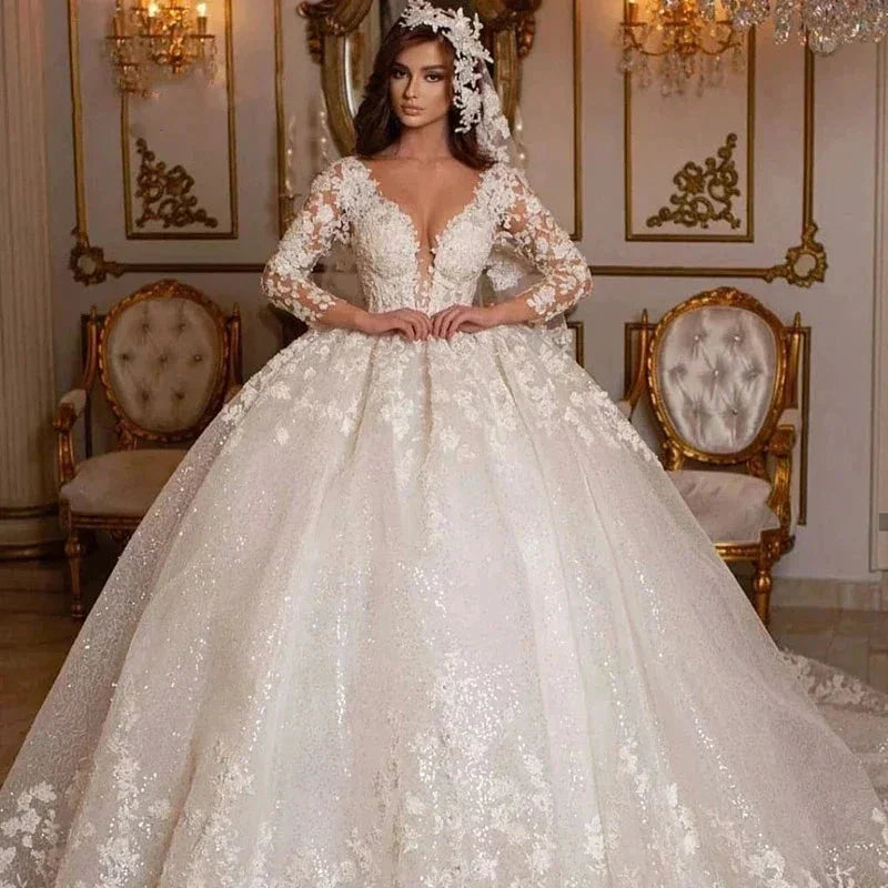Vintage 2023 Lace Wedding Dresses Princess Ball Gown Beading Bridal Gowns Shinny Tulle Long Sleeves Ivory Dubai Marriage Dress (ZD13480)