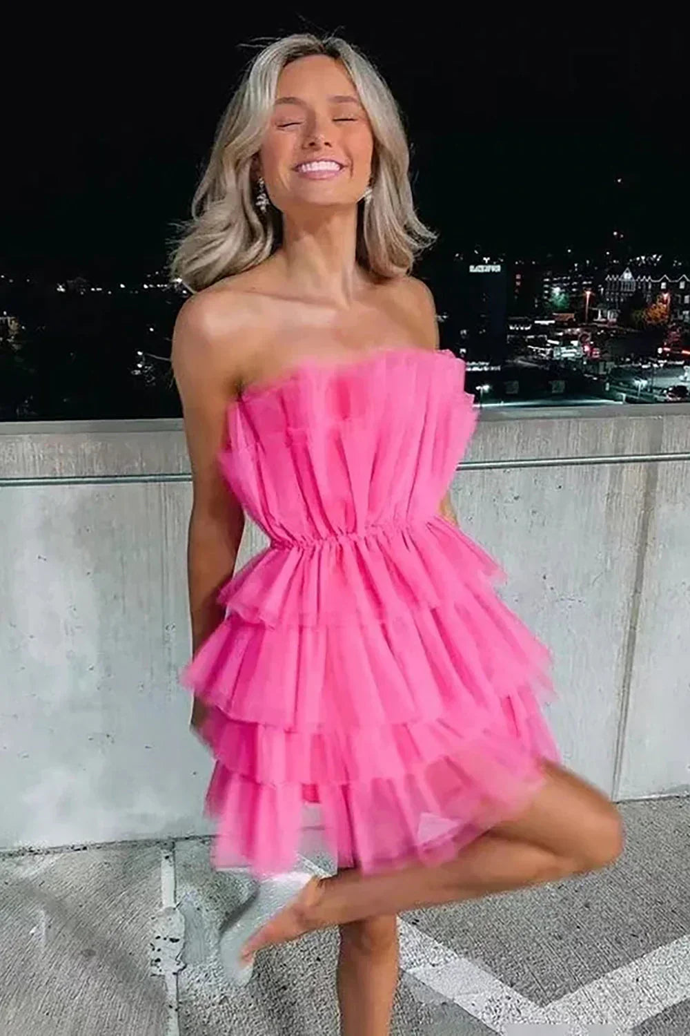 Hot Selling A Line Strapless Short Tulle Homecoming Dress