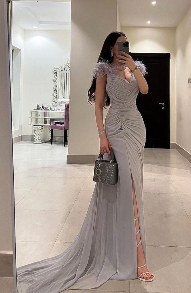 Elegant Mermaid Prom Dress Feather V-Neck Pleat Split Party Evening Dress - FashionDia