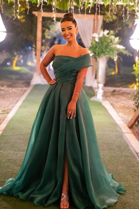 Dark Green Strapless One-Shoulder Front Split Evening Dress With Bowknot - FashionDia