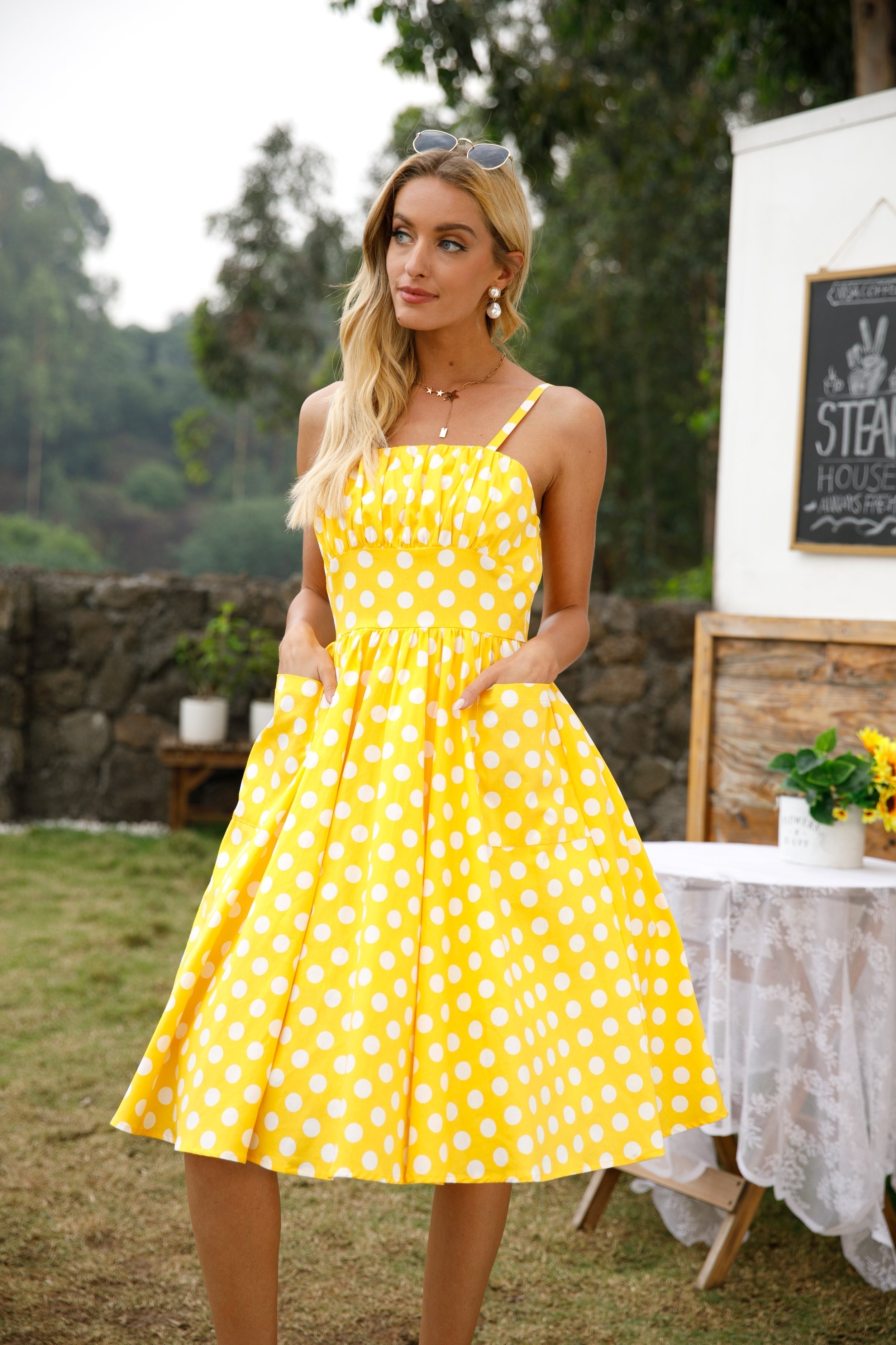 Womens 1950s Retro Rockabilly Princess Cosplay Dress with pockets polka dot apron 50's 60's Party Costume Gown(S 2XL)