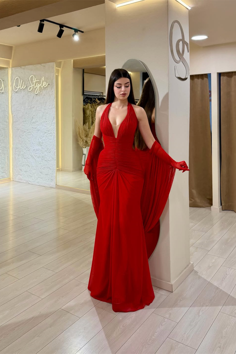 Charming Red Halter Sleeveless Mermaid Prom Dresses Sheath With Gloves