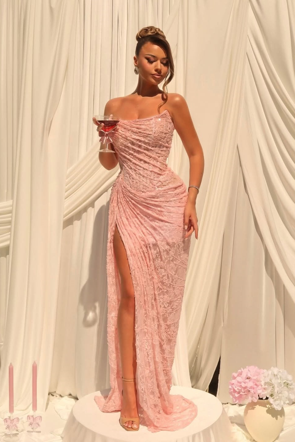 Graceful Pink Strapless Sleeveless Lace Prom Dresses Mermaid High Split With Pleats